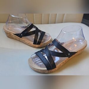 CROCS A-Leigh Womens Size 7 Black Wedge Cork Heel Slip On Strappy Sandals